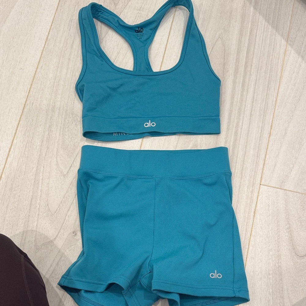 Alo Teal Sports Bra and Shorts Set Size XS